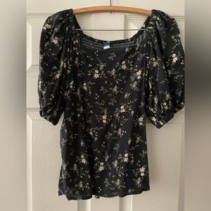 Square neck floral top